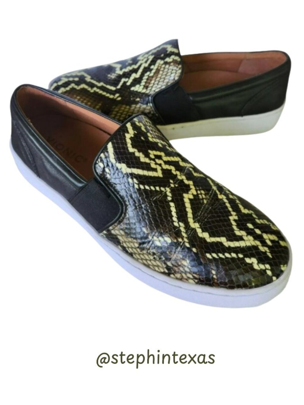 Vionic Demetra Slip On Boa Embossed Leather Sneaker Women's 8.5 US | 6.5 UK | 40